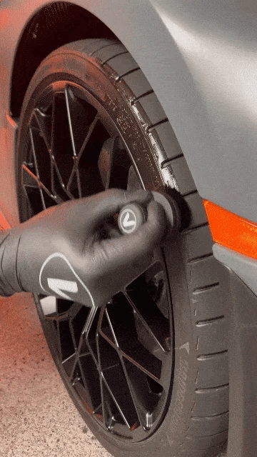 Blackfire Tire Gel – Brillo intenso + protección prolongada para tus llantas